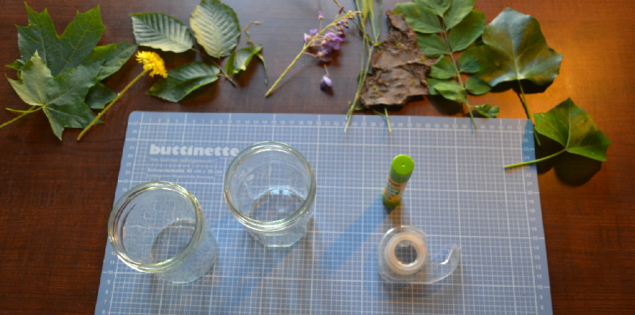 DIY - Nature Tea Lights made with local leaves and flowers. #diy #craft #nature